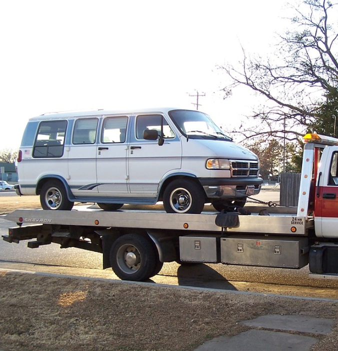 this image shows medium-duty towing in Centennial, CO